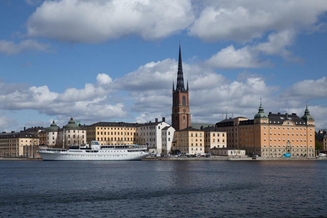 Båter Den Röda Båten 2*